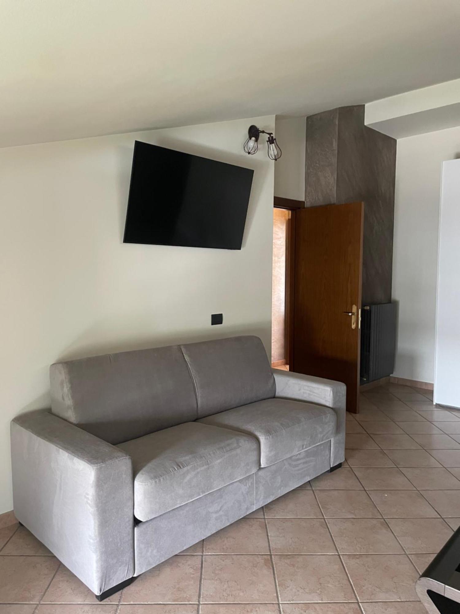 Casa Luigi - Appartamenti A Peschiera Del Garda Bilik gambar